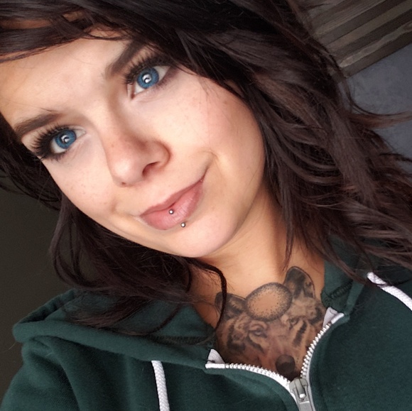 Meet your Posher, Aiyana-jasmine - Picture 1 of 1